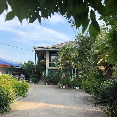 Отель Гостевой дом Green House Алахадзы Экстерьер фото